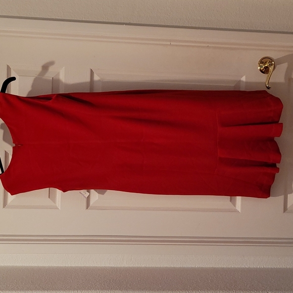 Dress - Picture 7 of 7